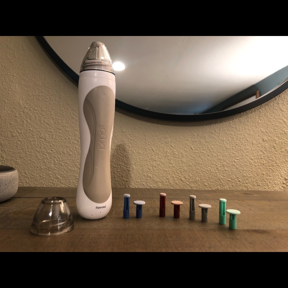 Personal microdermabrasion tool